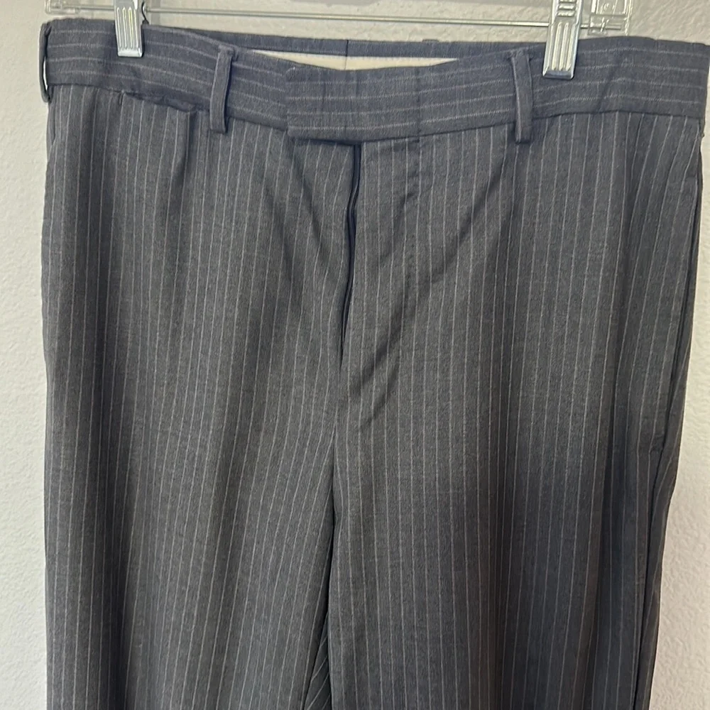 GUCCI wool trousers/slacks. - Picture 5 of 10
